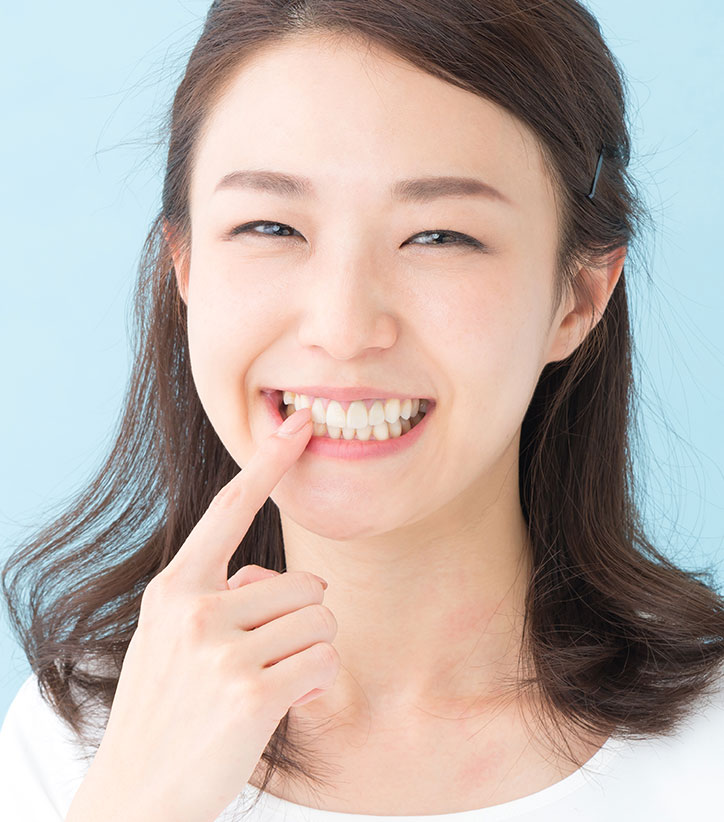 白く輝く歯と魅力的な笑顔のために「ホワイトニング治療」